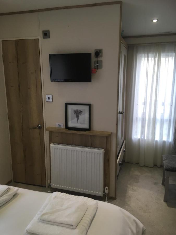 Tattershall Lakes Retreat 3 Bedroom Mini Lodge Waddington  Exterior photo